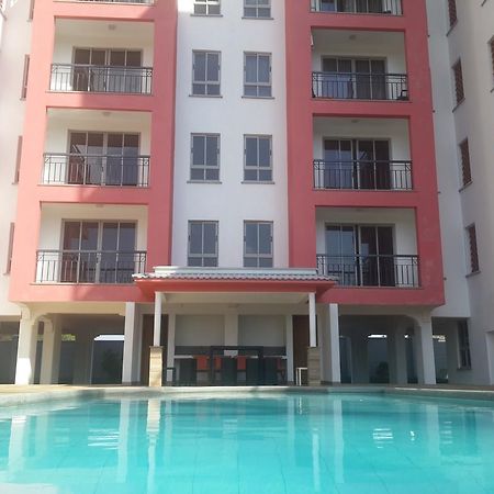 Shanzu Beach Apartment With Stunning Ocean View Mwakirunge Exteriör bild