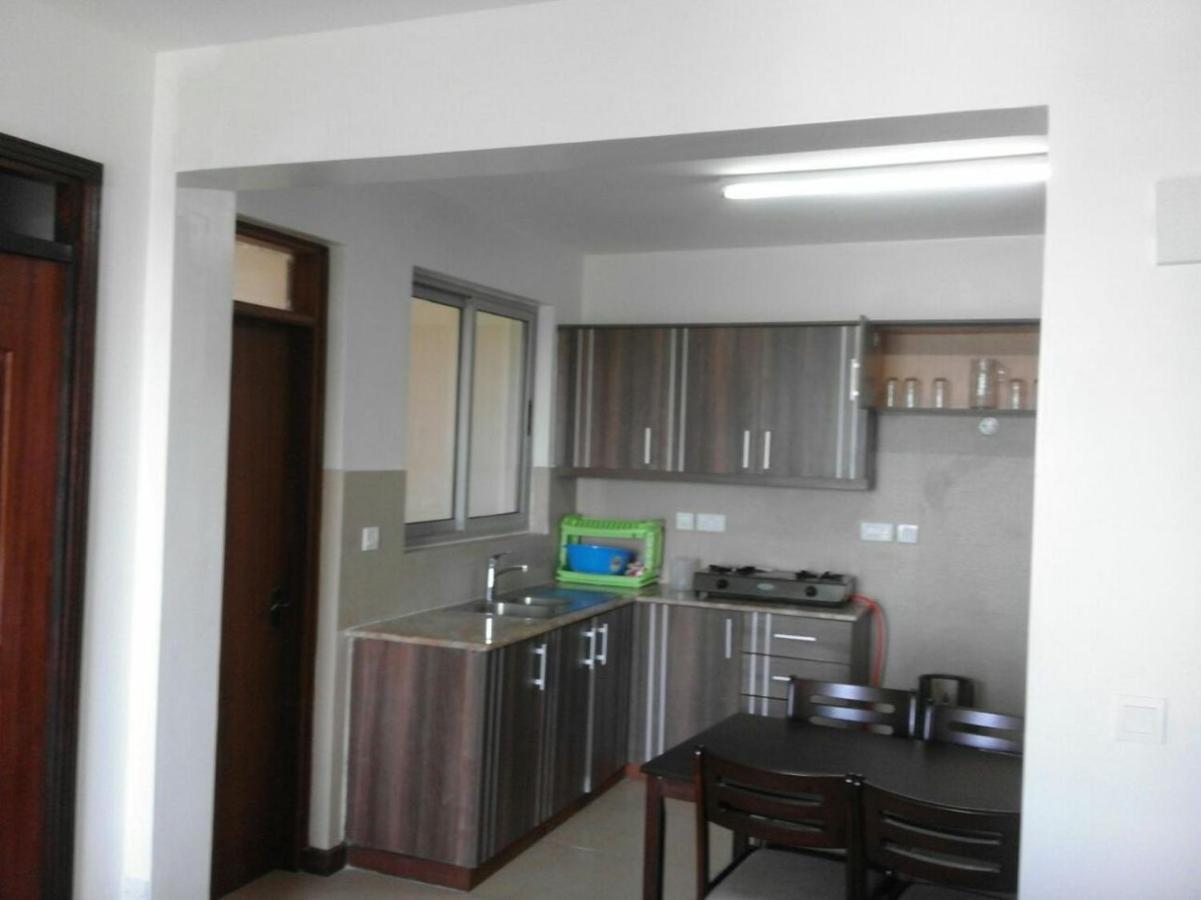 Shanzu Beach Apartment With Stunning Ocean View Mwakirunge Exteriör bild