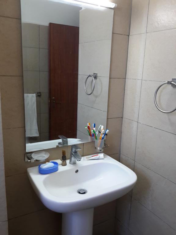 Shanzu Beach Apartment With Stunning Ocean View Mwakirunge Exteriör bild