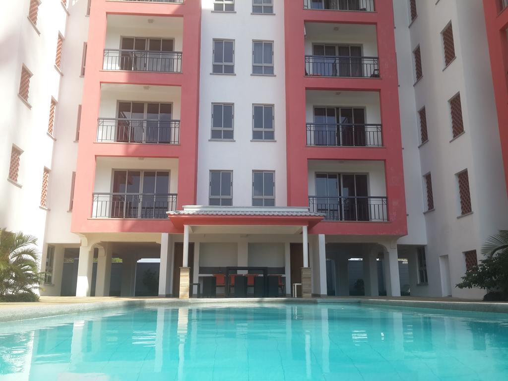 Shanzu Beach Apartment With Stunning Ocean View Mwakirunge Exteriör bild